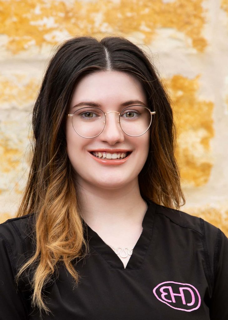 Justine, Dental Assistant in Bulverde, TX Bulverde Hills Dental